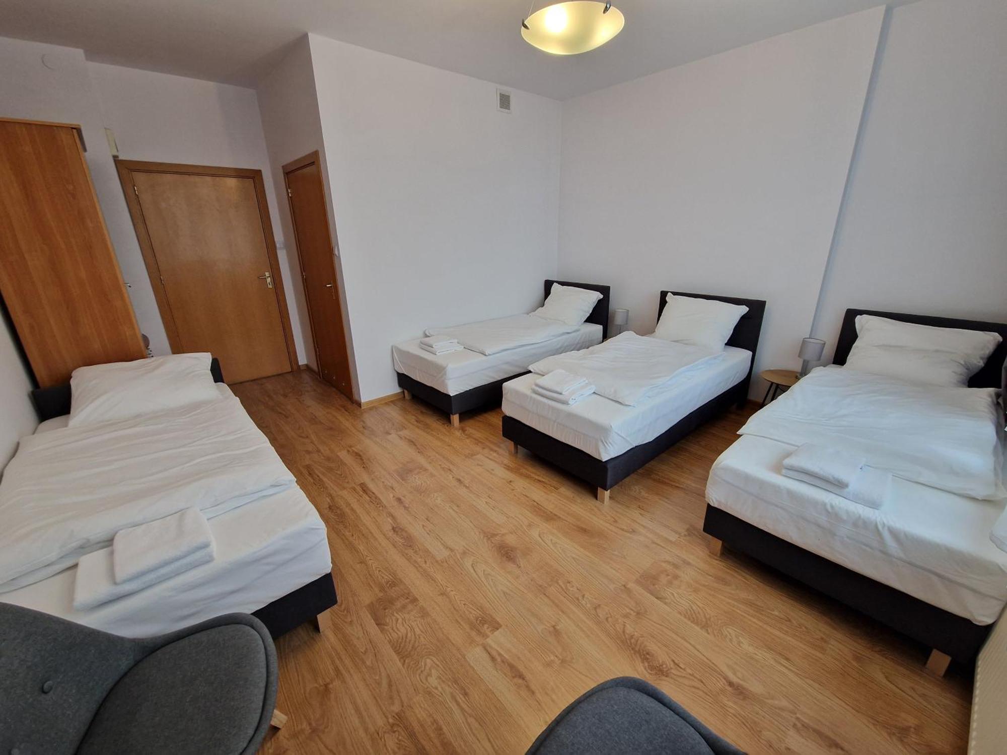 Hotel Tor Kielce Cminsk Exterior photo